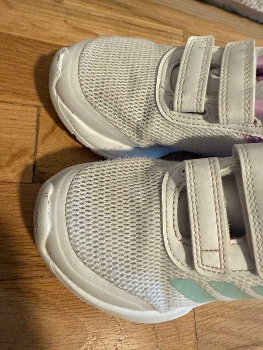 Маратонки Adidas, 28 номер