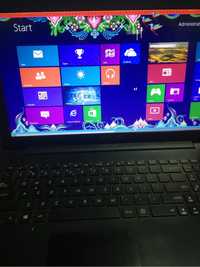 Vand laptop Asus , windows 8