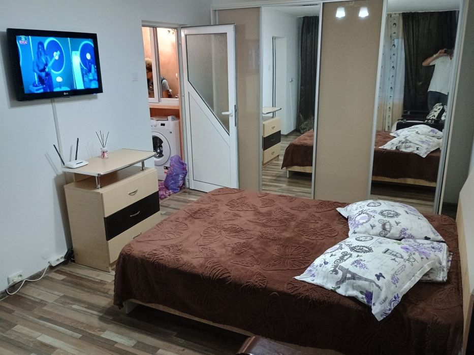 Închiriez garsonieră in regim hotelier, parter