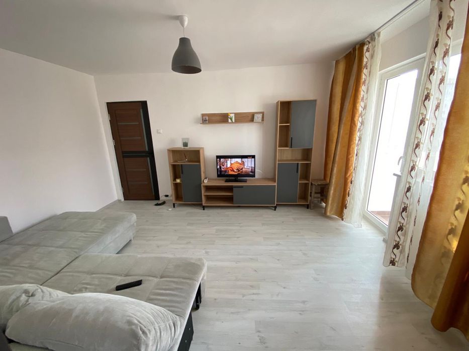 Inchiriez apartament Craiovita Noua