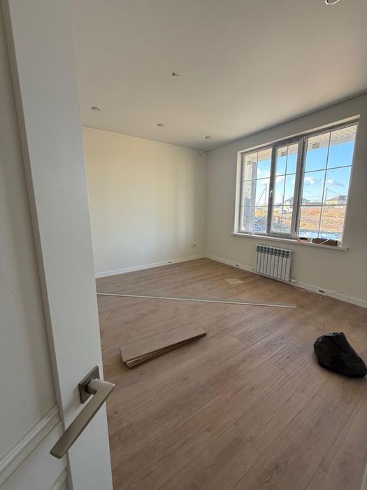 Продается дом р-н Асан.