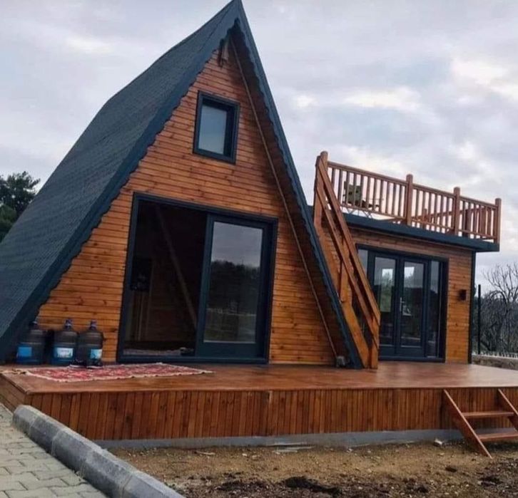 Case si containere modulare pe structură metalică rezistentă și inveli