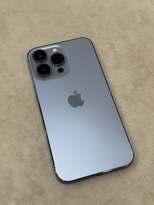 Продам Iphone 13 pro