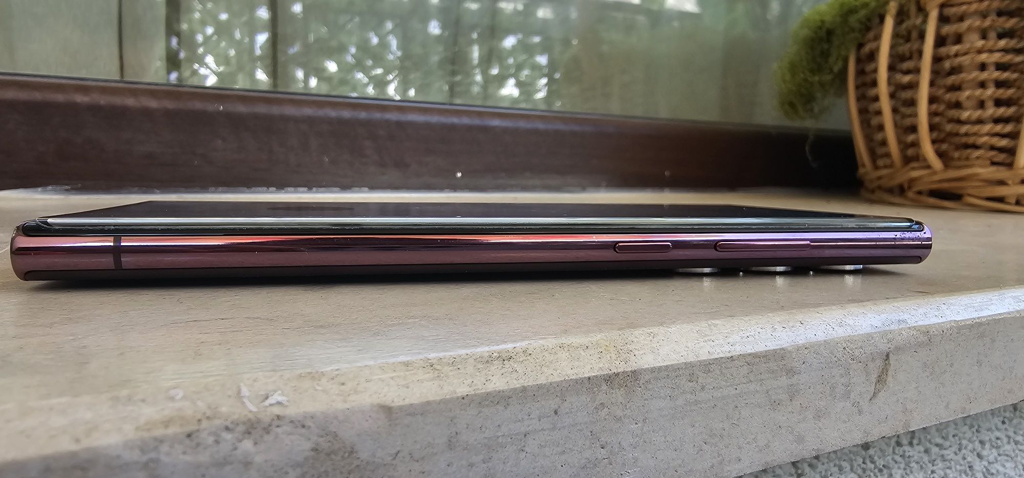 Продавам Samsung S22 ULTRA