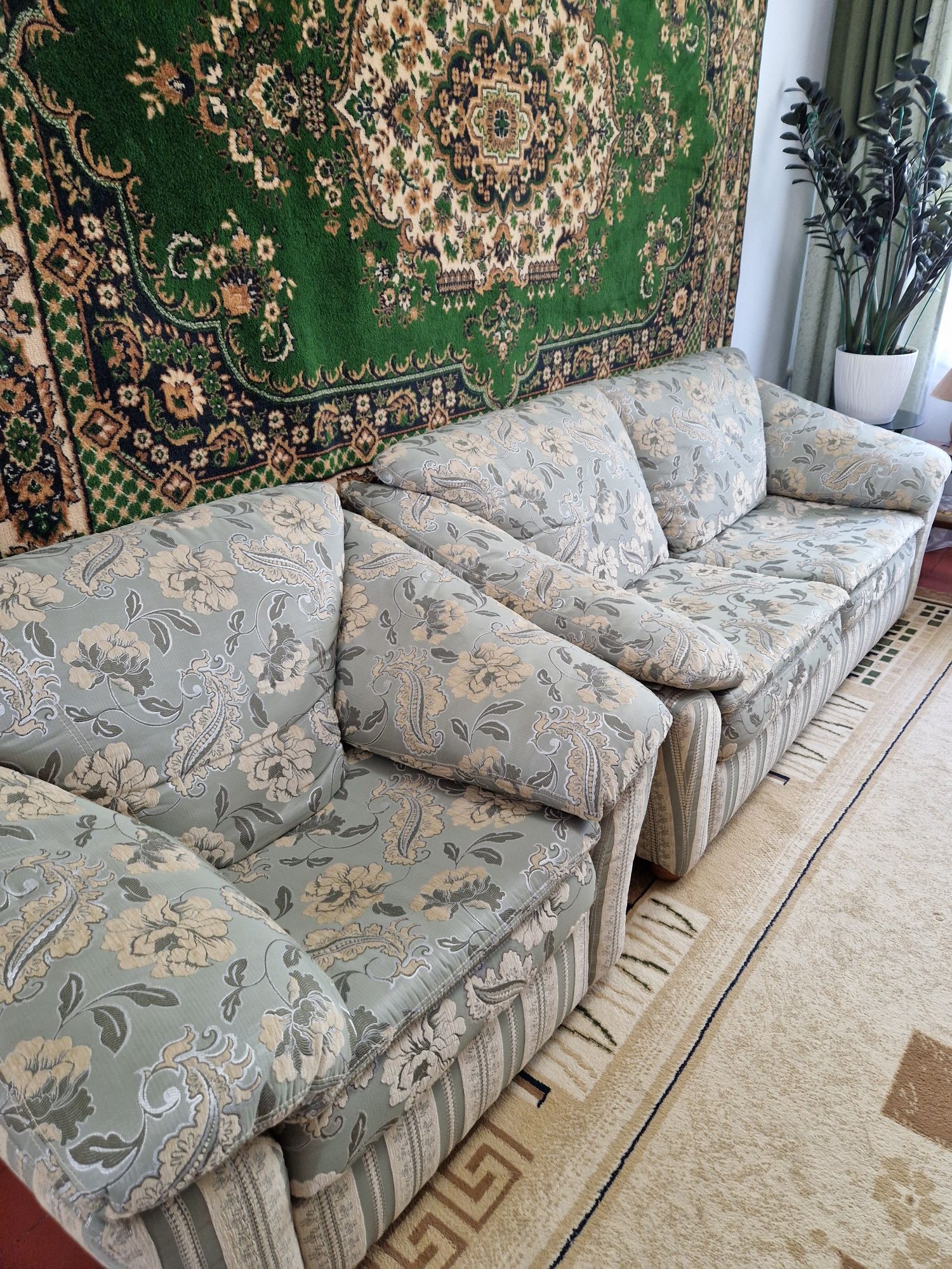 Продаётся мягкая мебель