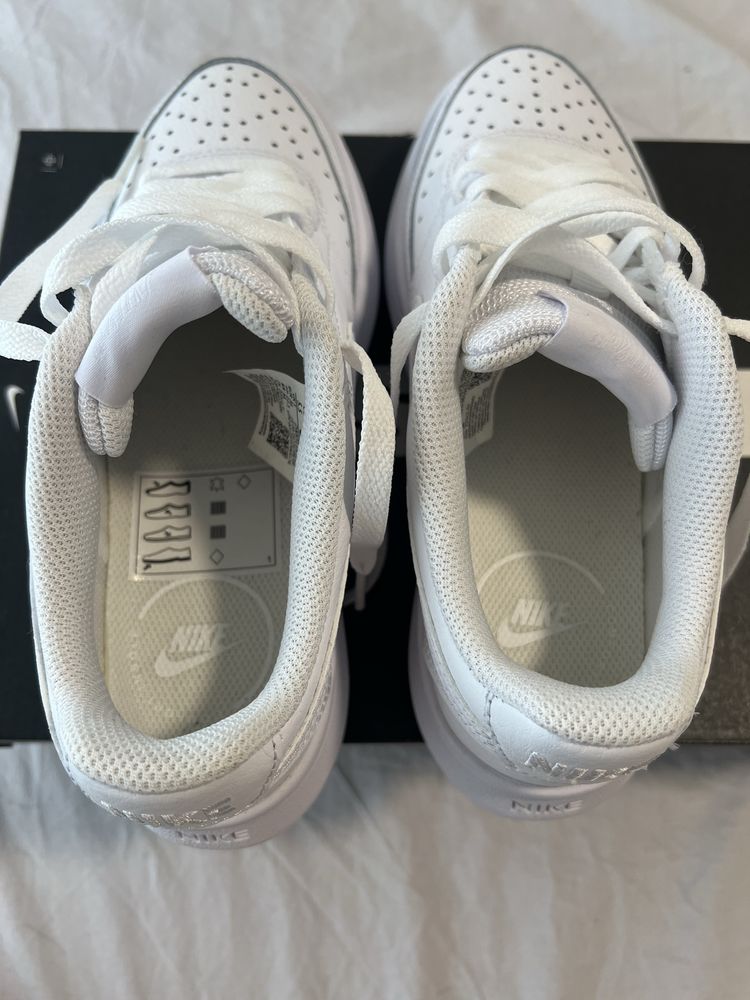 Женски маратонки Nike Air Force 1