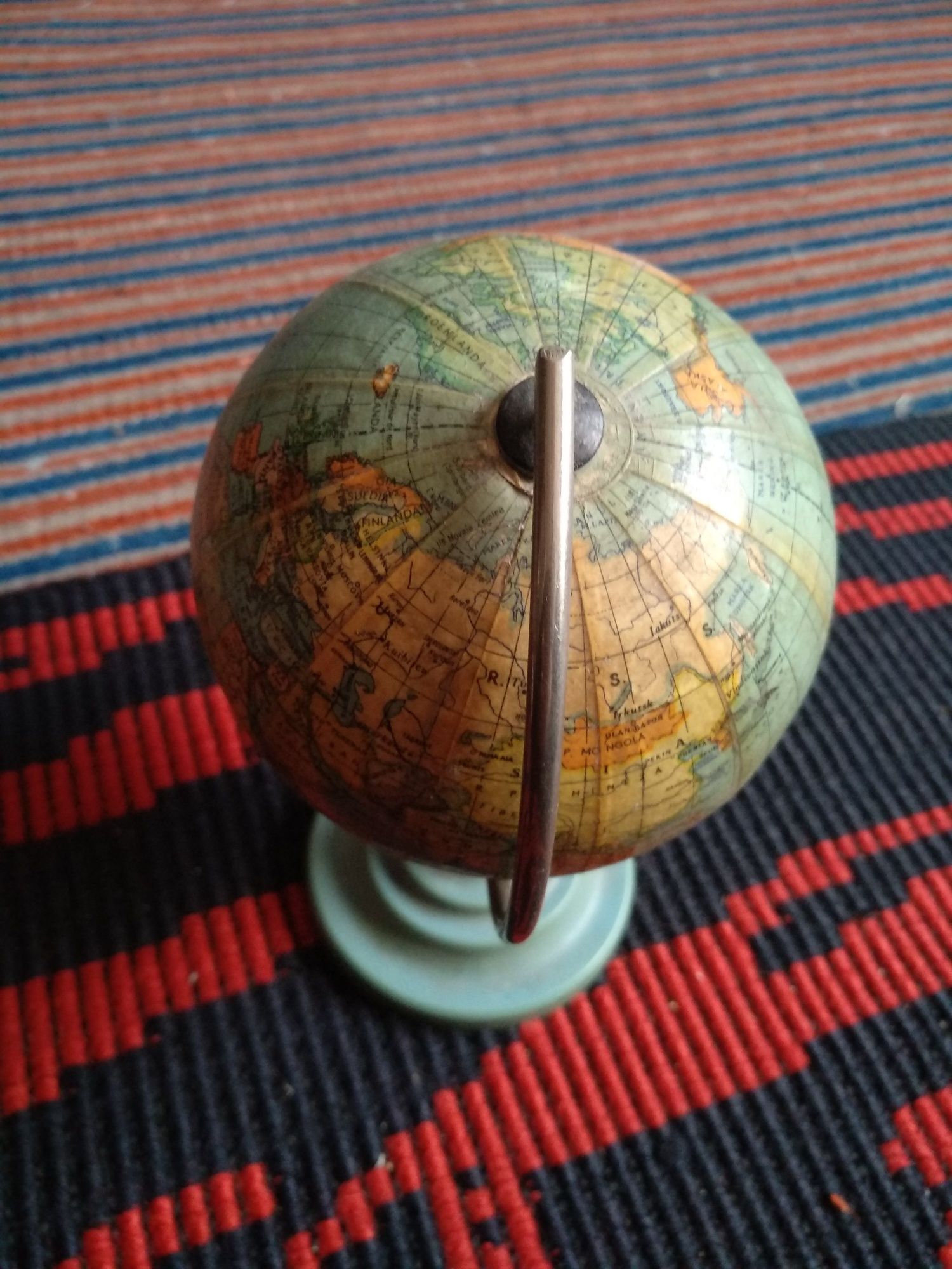 Globul pământesc geografic cu stativ, dimensiunea de 25 cm