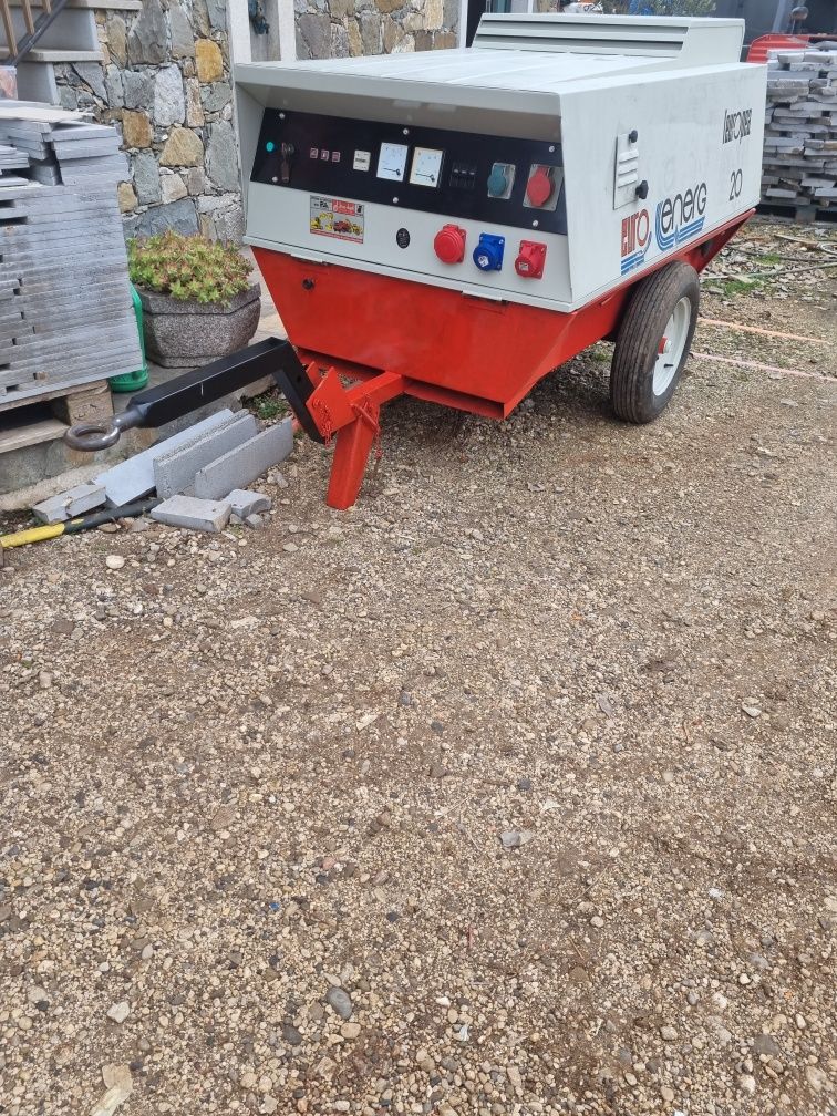 Generator curent