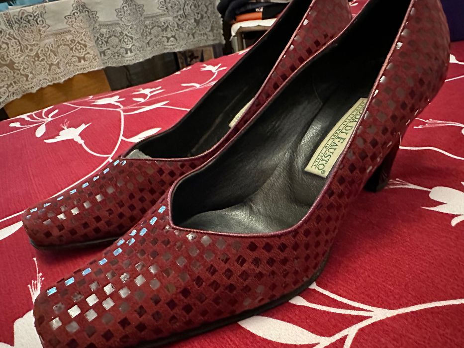 Pantofi dama, originali, stare buna, marimea 39, diverse culori