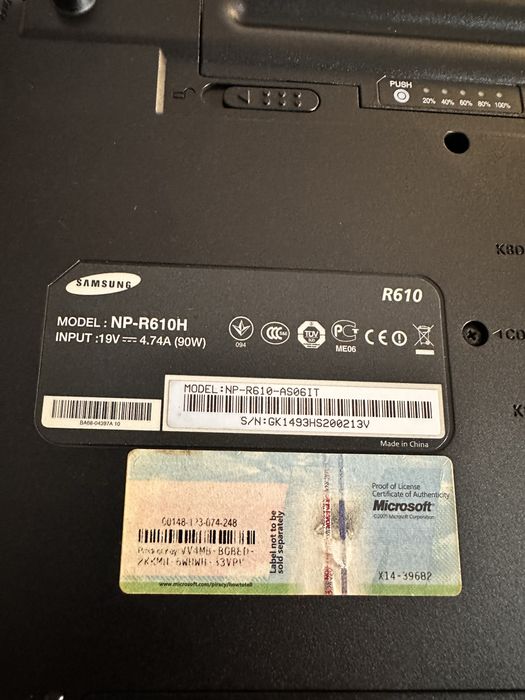Laptop samsung  cu geanta de transport