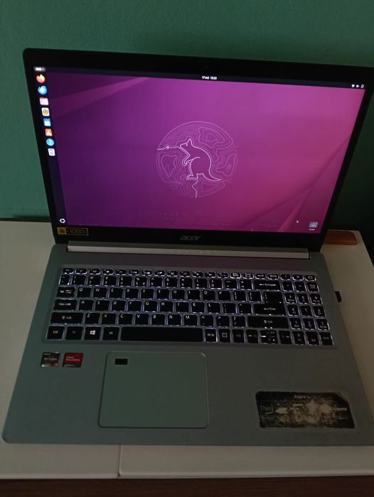 Vând urgent laptop