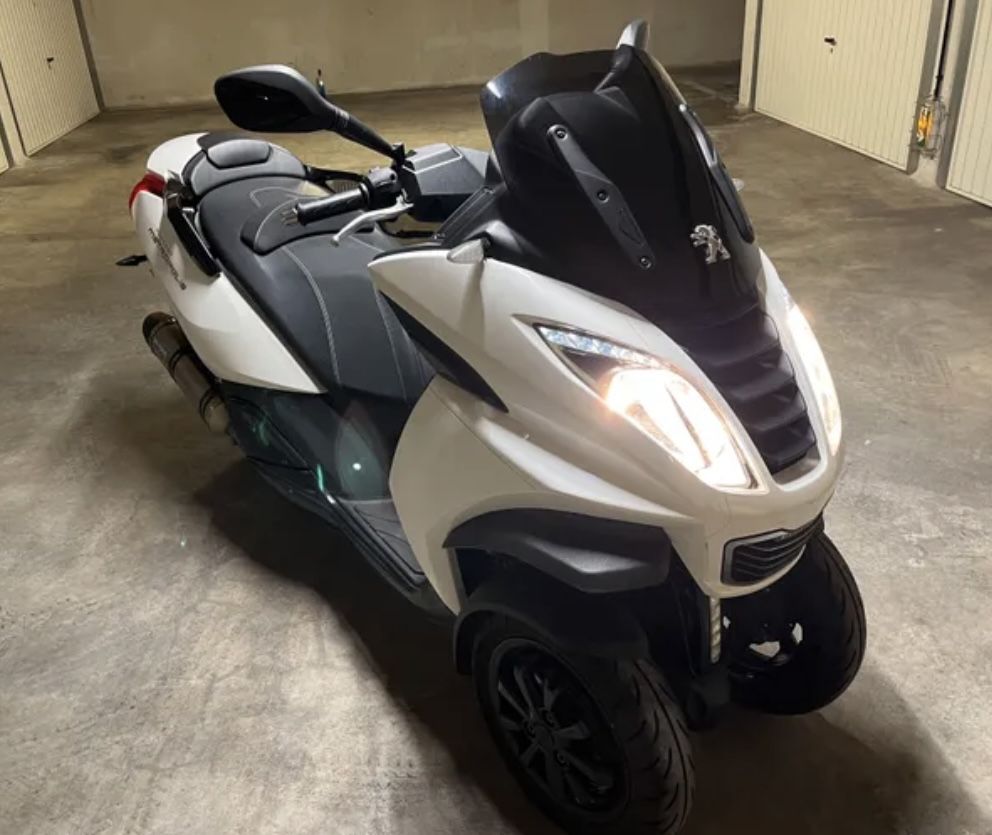 Peugeot Metropolis 400 НА ЧАСТИ