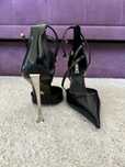 Pantofi toc Versace Pin Point Leather Pumps Original marimea 41 negri