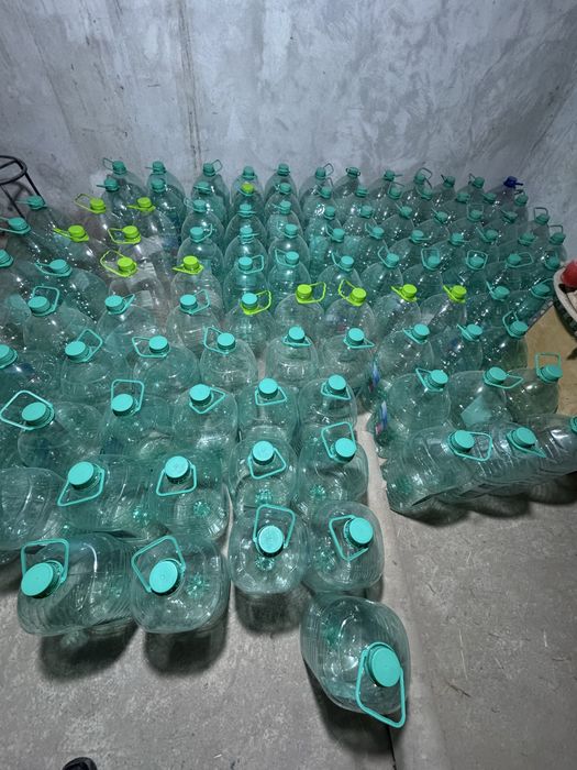 10 -litr hajmga ega bakalshka idish sotaman