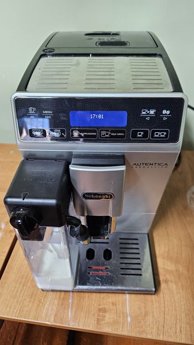 Кофемашина delonghi autentica