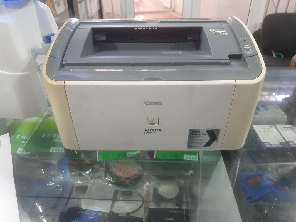 Canon 2900 sotiladi