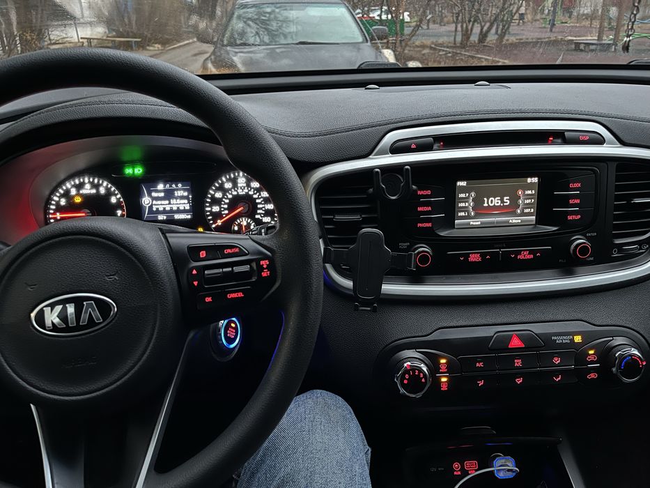 Киа соренто 2015