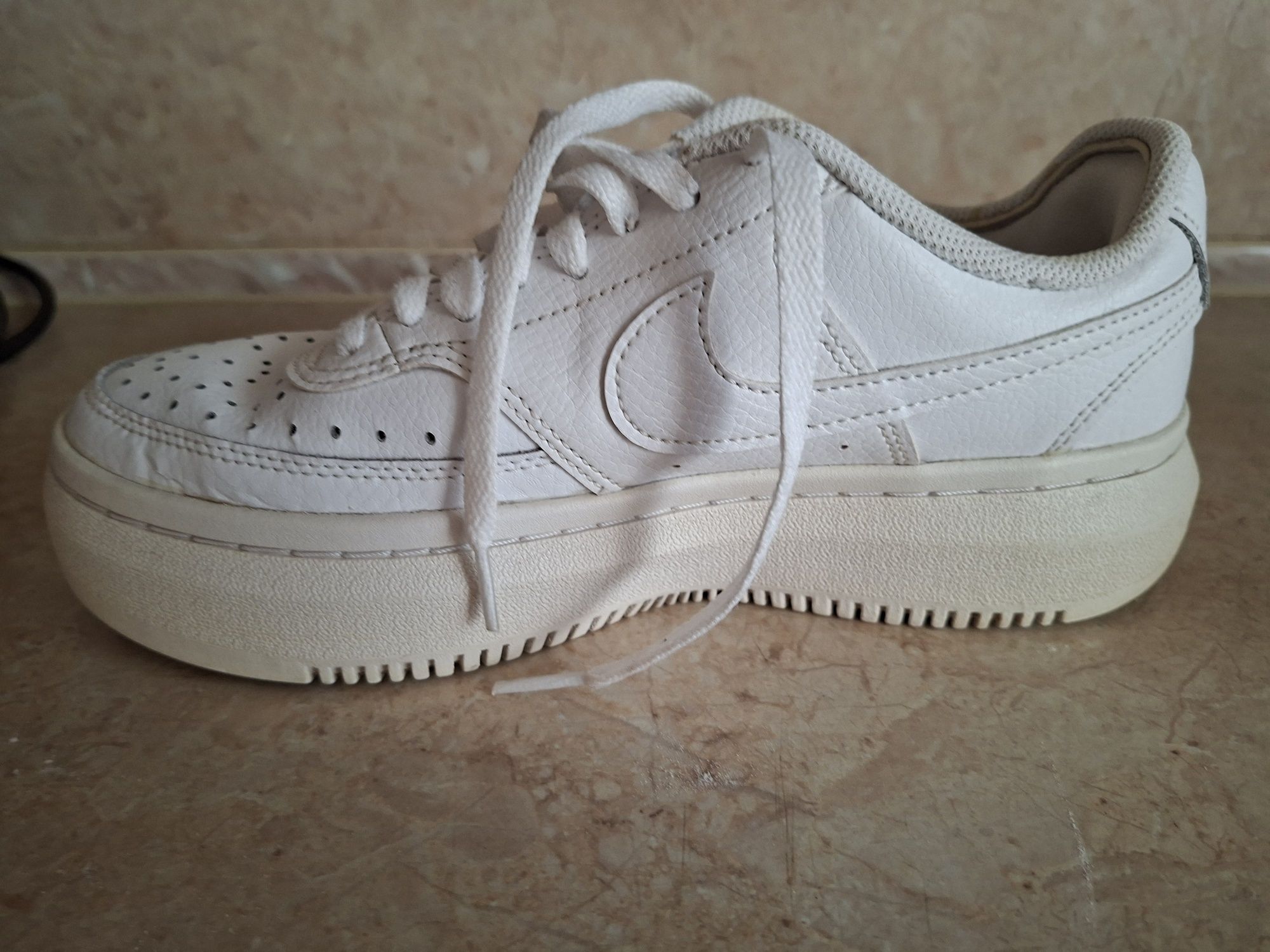 Nike Court Vision