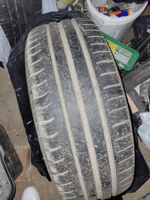 Vând 4 anvelope michelin