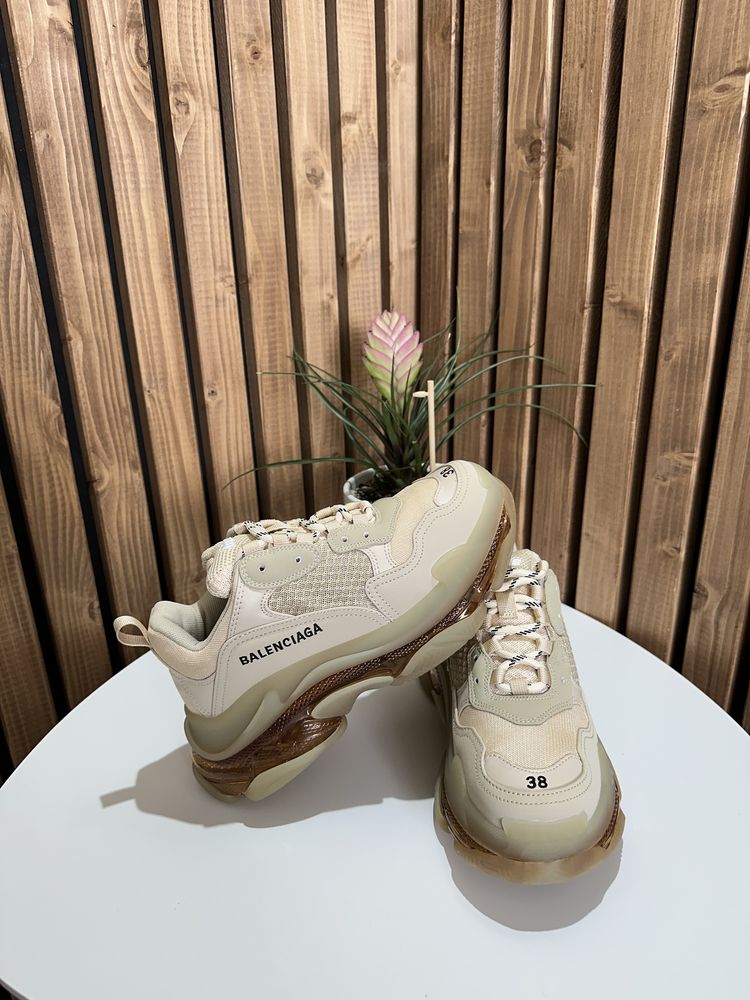 Balenciaga Triple S beige (size 38)