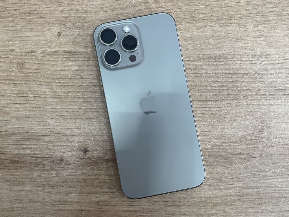iPhone 16 Pro Max 256GB Перфектен