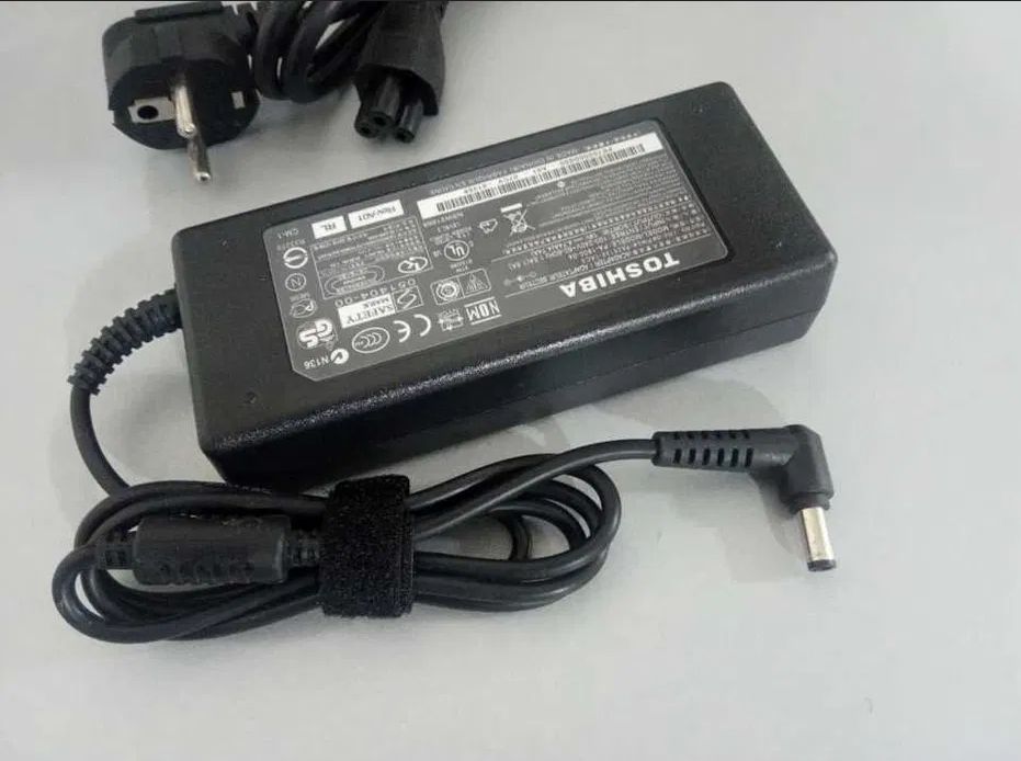 . оригинал Тошиба - Toshiba -зарядка, блок питания