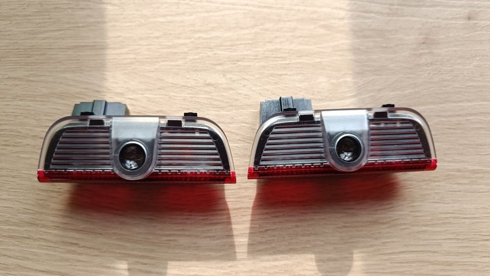 LED плафони за врати с лого R Line за VW