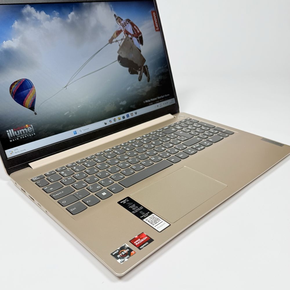 Lenovo IdeaPad/Ryzen 7 5700U/1TB NVMe/16GB RAM/15,6” IPS