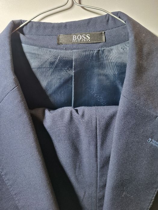 Costum Hugo Boss 50