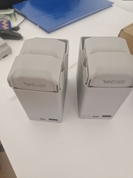 Dji hub + 2 bat.mini ,3 .3 pro.4 pro 5 pro