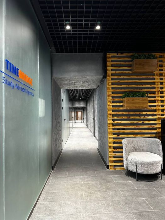 Аренда! Ул.Шота.Руставели. Под офис 30,5. Вдоль дороги!