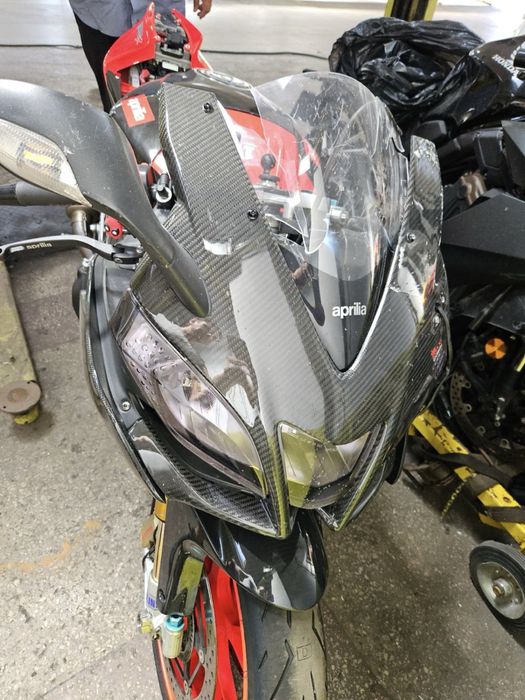 Aprilia RSV4 APRC 2011