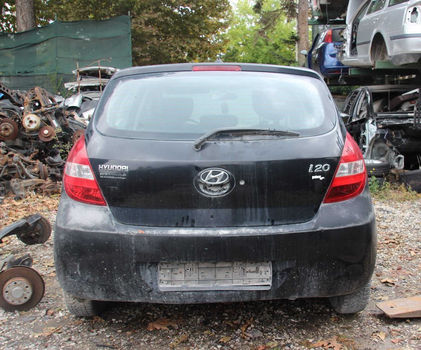 Хюндай  I-20 1.2i с проблем в двигателя – само на части