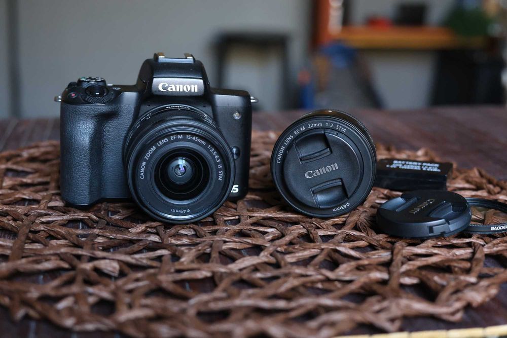 Фотоапарат Canon EOS M50 Mark II + Обективи