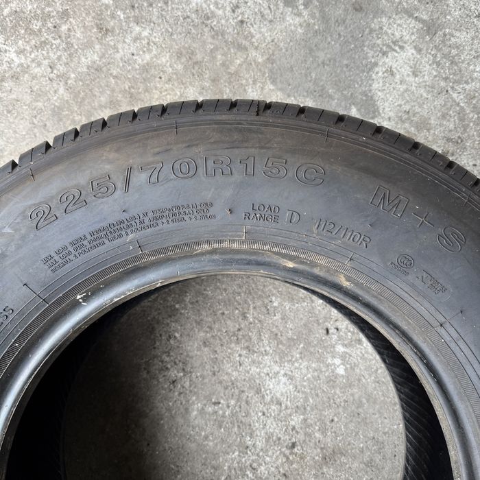 225/70/15C Чисто нова бусова гума 2016 дот
