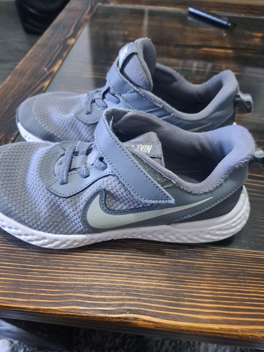 Детски маратонки Nike