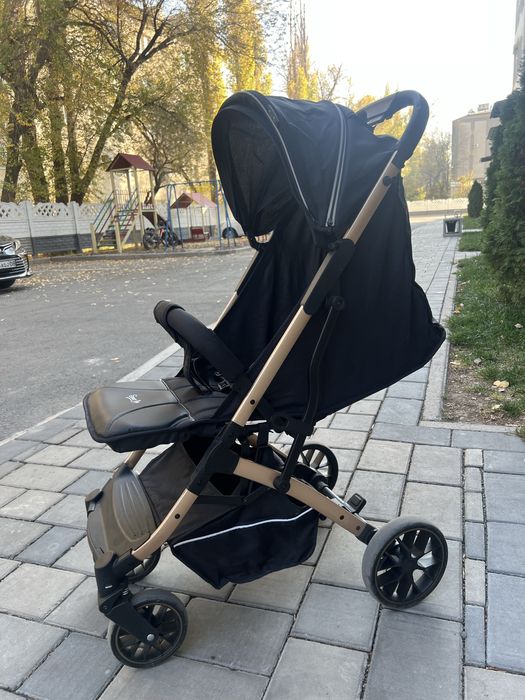 Детская коляска в ОТЛИЧНОМ СОСТОЯНИИ