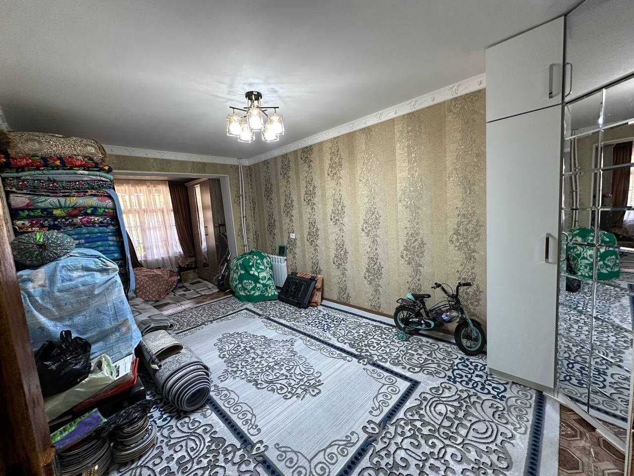 Продаётся 2х комн квартира на 1 этаже Ор-р Гуливер Панда