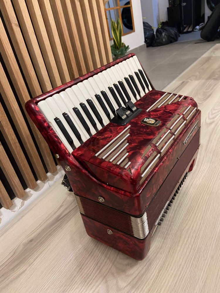 Acordeon weltmaister cu 80 basi