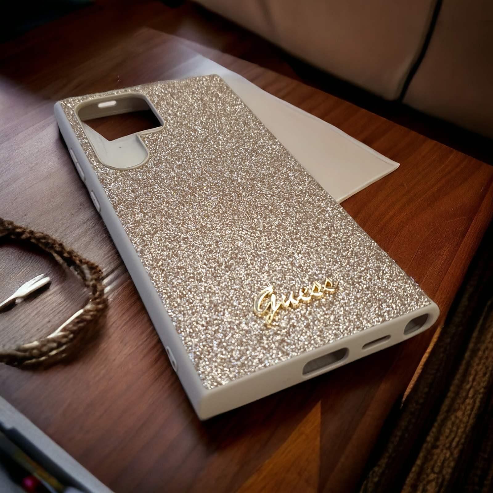 Оригинален кейс guess glitter script за samsung galaxy s24 ultra gold