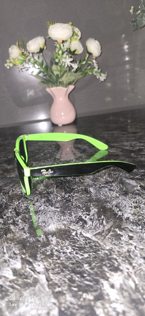 Vănd ochelari Rayban