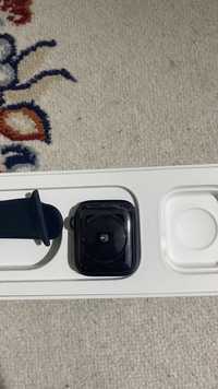 Apple Watch SE 40 мм черный" Apple Watch  SE обмен на хорошый смартфон