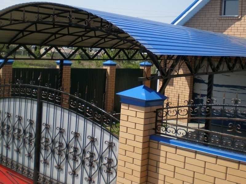 Навес из профлиста и поликарбоната. Качественный монтаж.