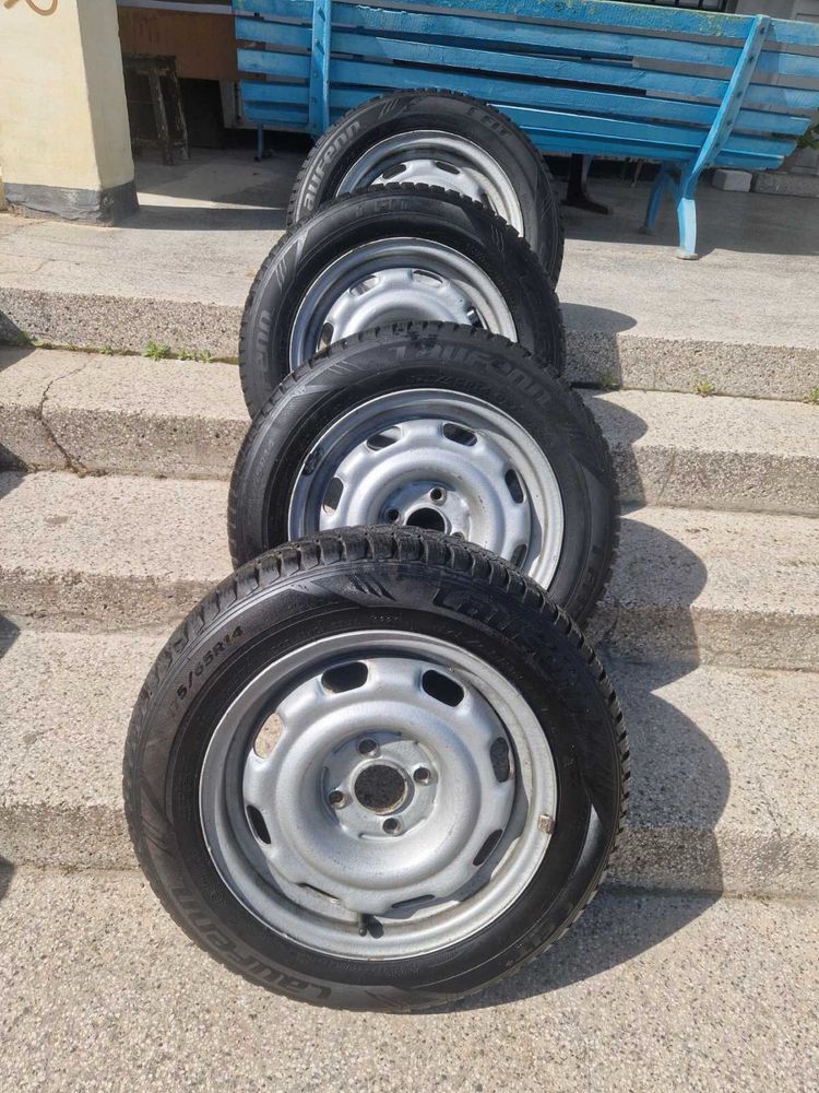 Зимни Гуми 175/65/14 + джанти 4х100