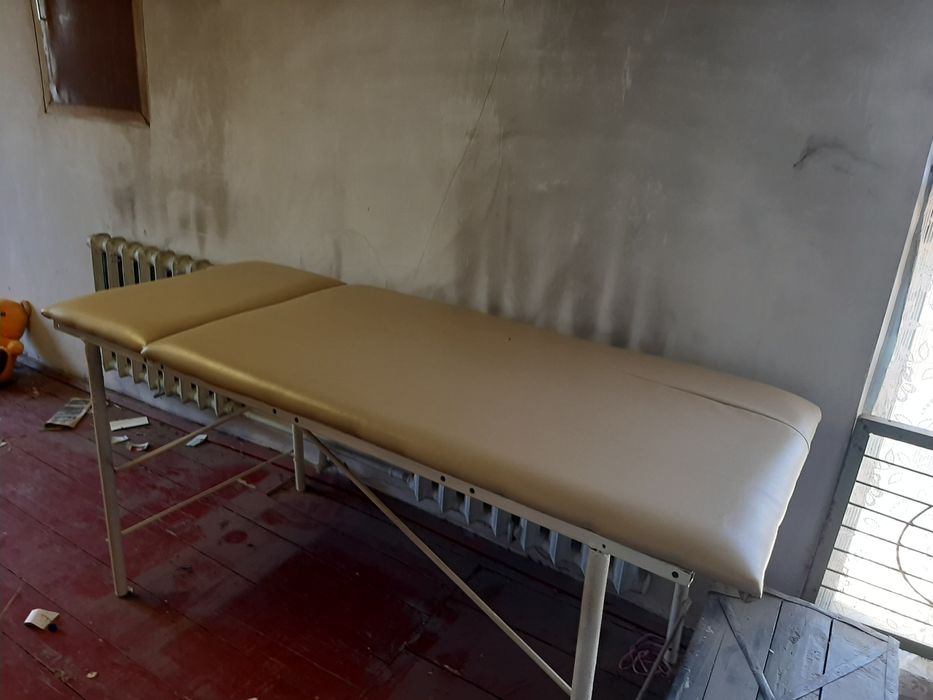 Massajny stoll ishlatlmagan holatda