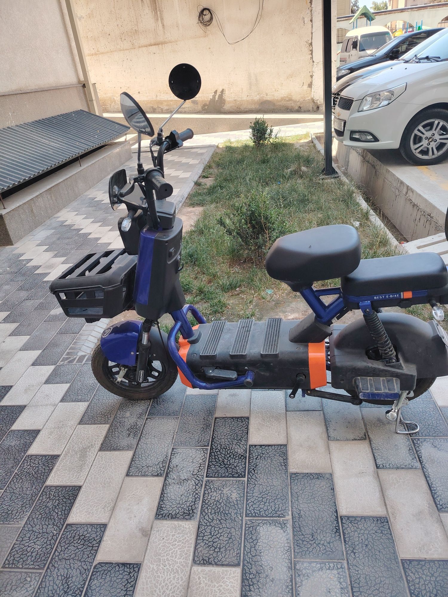 QIu Motors Skuter sotiladi