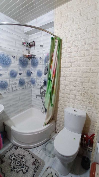 Продаётся 2-комнатная квартира (бывшее общежитие)