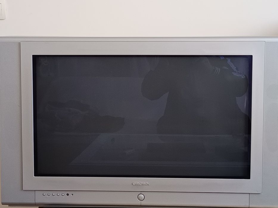 Телевизор CROWN 32"