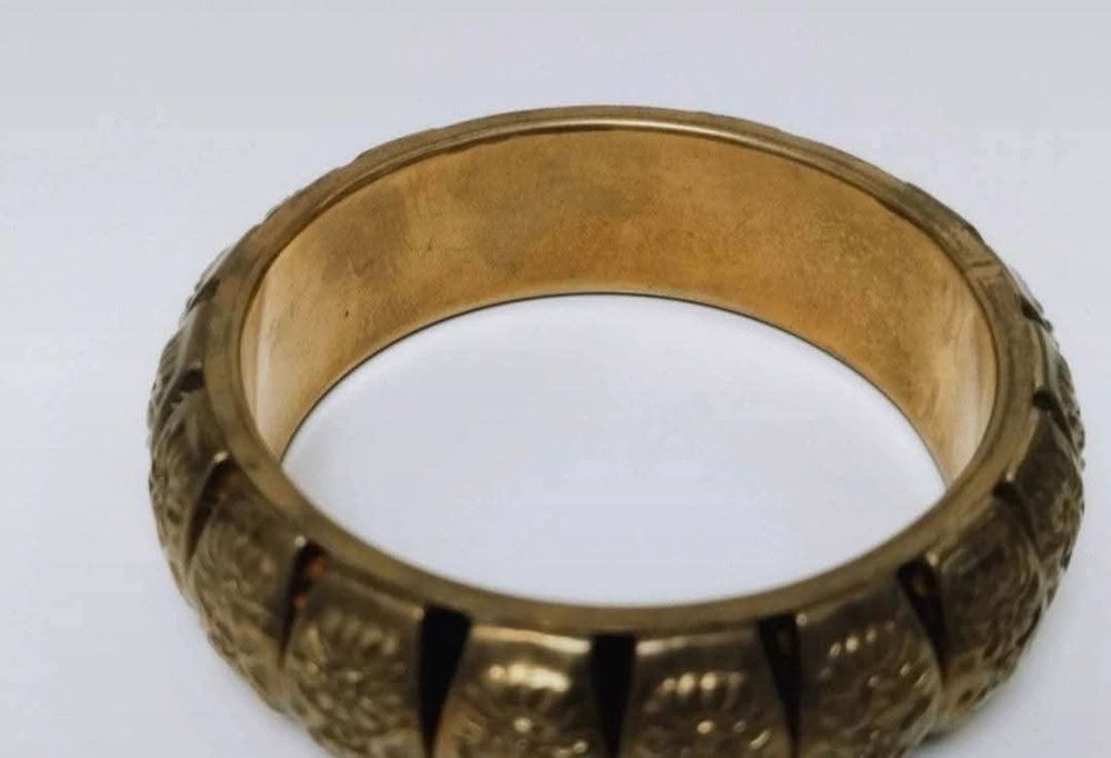 Veche bratara fixa din alama