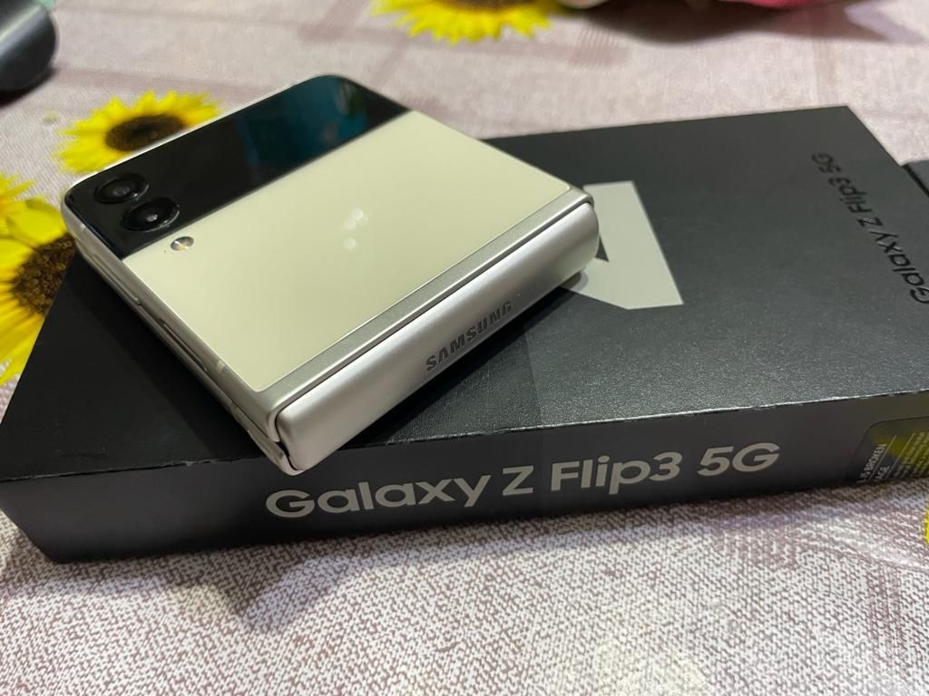 Samsung z flip 3 256gb  обмен на iphone